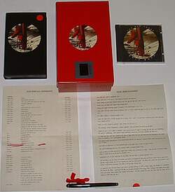 Box "The Red Shoes" zawierajcy pyt CD, kaset video z  tytuowym teledyskiem, slajdem, biografi, dyskografi i dugopisem !!!