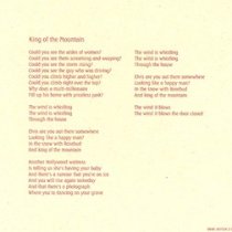 Kate Bush - wkadka do singla (tekst utworu) [wydanie brytyjskie w kartoniku] 'King of the Mountain'